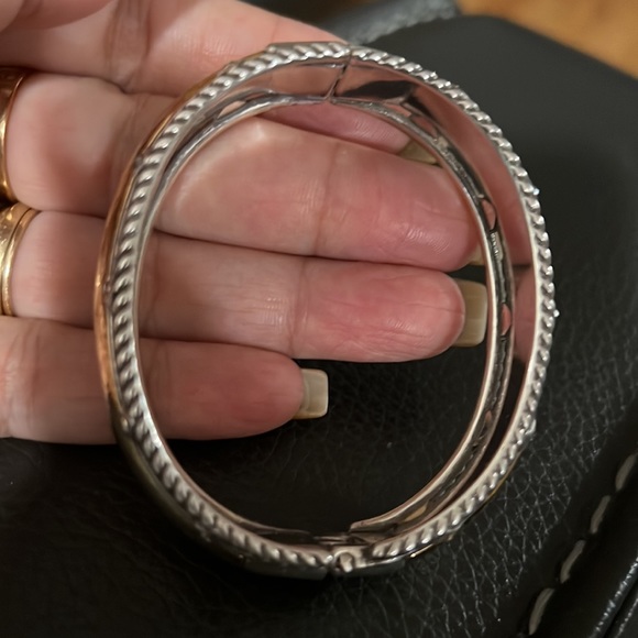 Brighton two tone bangle with crystal earrings stud. - Picture 5 of 9